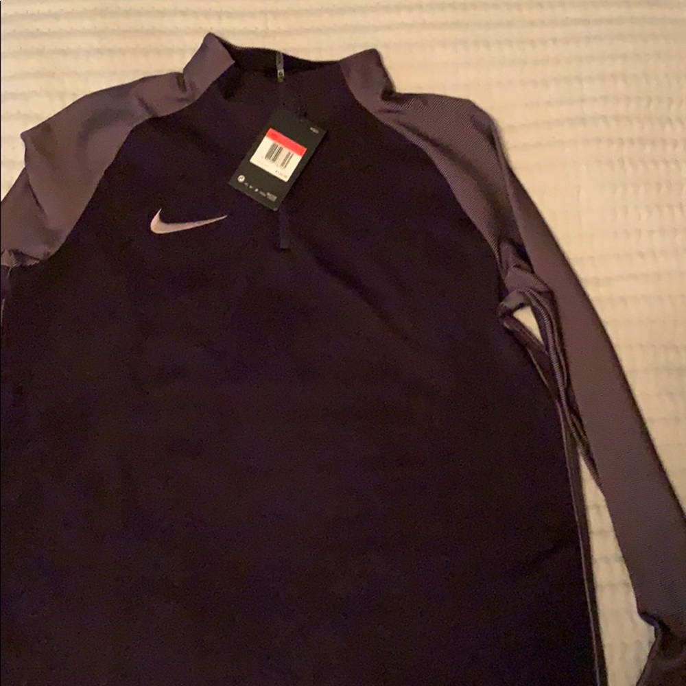 Men’s large Nike pullover